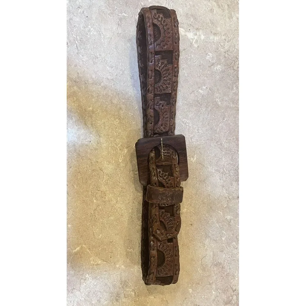 Vintage Hand Tooled Crafted Carved Mexican Western Leather‎ Belt Woman's Small